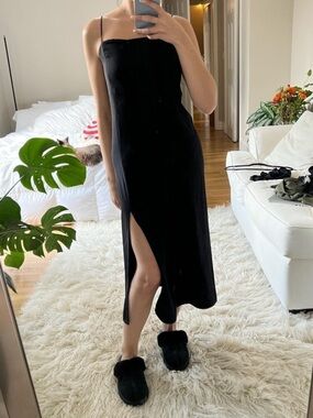 Babaton Aritzia Black Satin Slip Dress Midi Minimal Strappy Elegant Size XXS